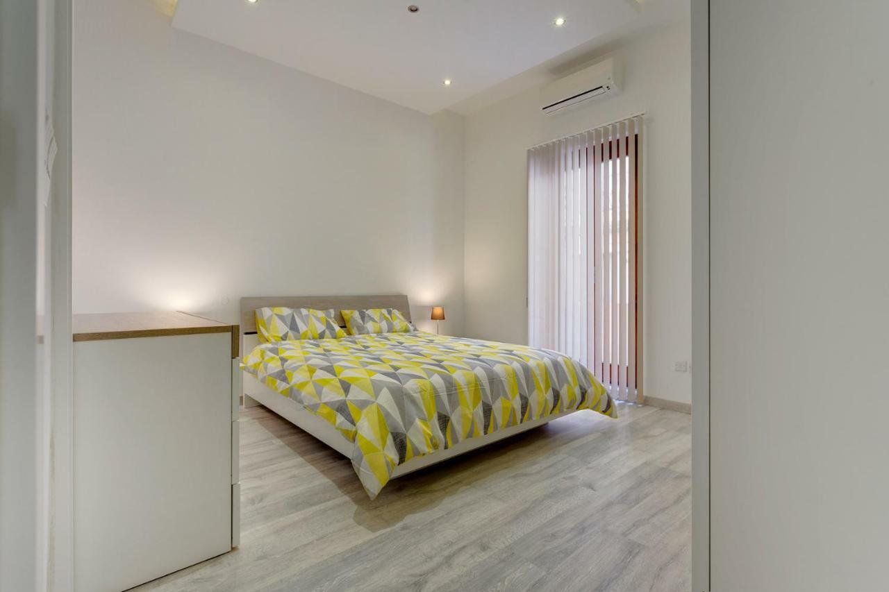 Stylish 2 Bedroom Apartment In An Amazing Location สลีมา ภายนอก รูปภาพ