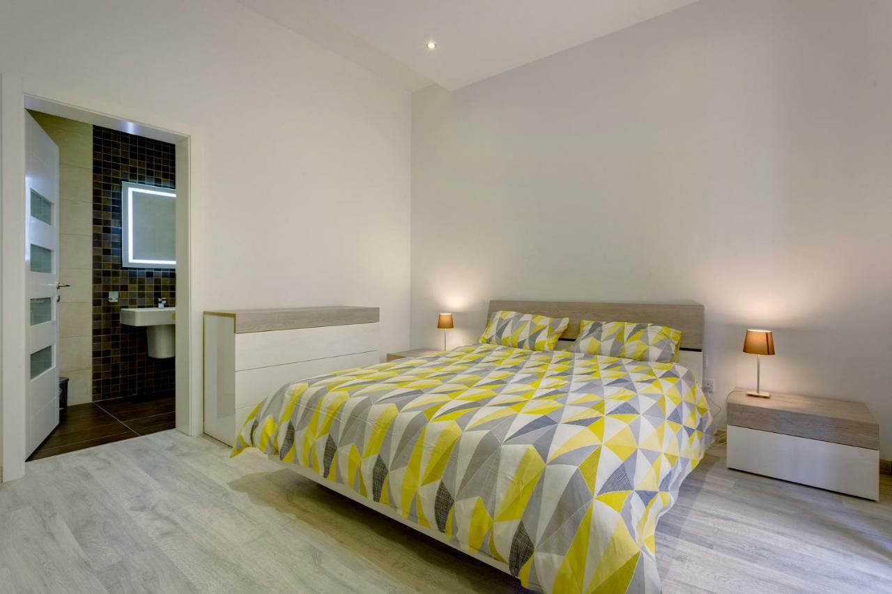 Stylish 2 Bedroom Apartment In An Amazing Location สลีมา ภายนอก รูปภาพ